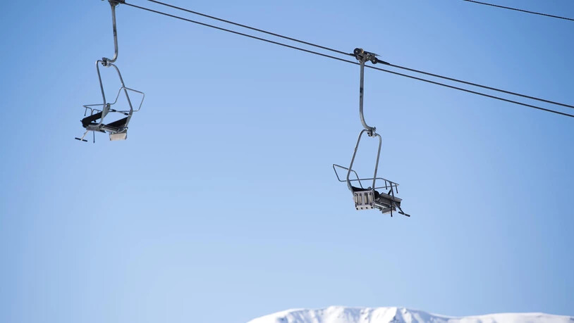 Sessellift Bolgen Talstation Jakobshorn Davos Platz Winter Bergbahnen 2020 