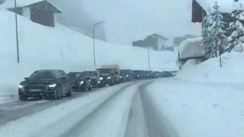 Noch vor Ankunft des US-Präsidenten, versank Davos im Schnee. Das Chaos war perfekt. 