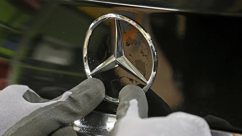 Der Stern glänzt wieder: Der Autokonzern Daimler hat für seine Kernmarke Mercedes-Benz einen November-Verkaufsrekord aufgestellt. (Archiv)