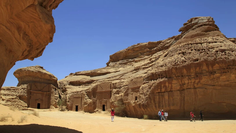 Im Nordwesten Saudi-Arabiens liegen antike Grabstätten aus der Zeit der Nabatäer, die 2008 in die Liste des UNESCO-Welterbes aufgenommen wurden. Jetzt will Frankreich zusammen mit Saudi-Arabien die Stätten für den Tourismus öffnen - ein Projekt, das bis…
