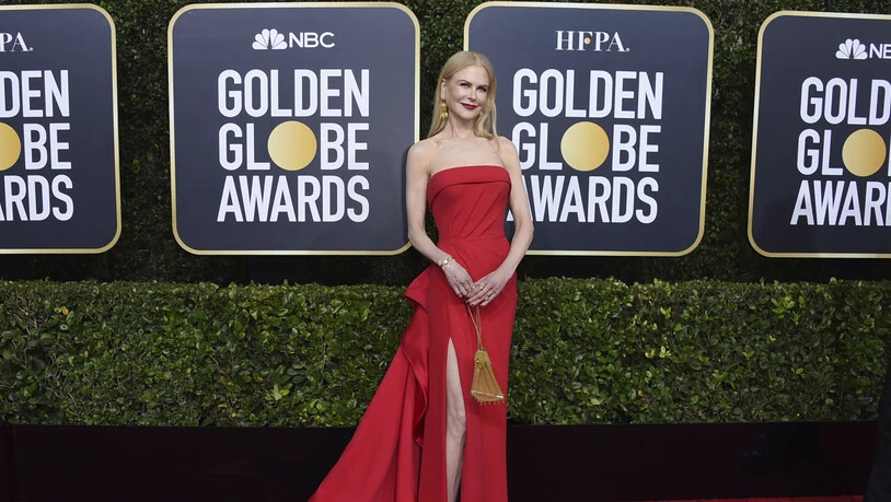 Nicole Kidman flanierte zur 77. Verleihung der Golden Globes in einem knallroten Kleid über den roten Teppich.