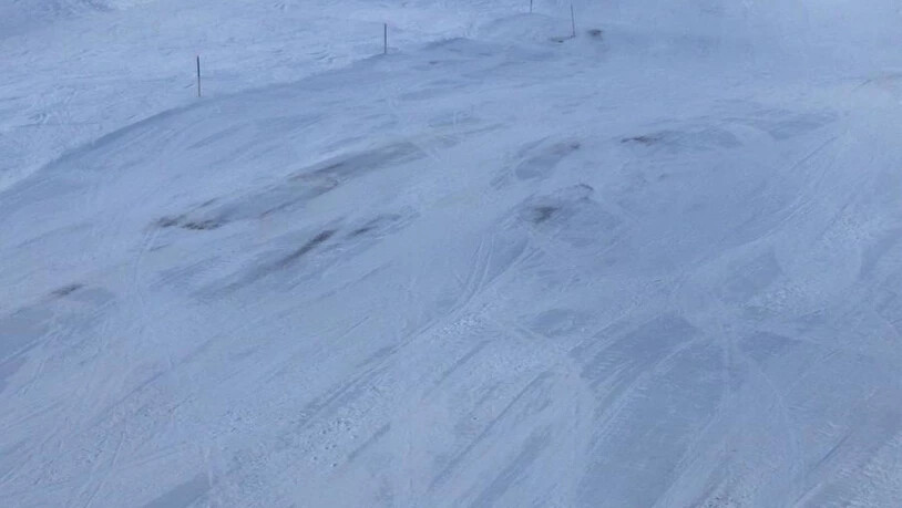 Braune Flecken: Viele Bergbahnen würden sich über Neuschnee freuen.