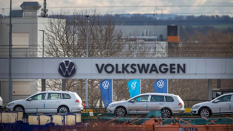 Die Volkswagen-Fabriken - im Bild das Werk im deutschen Zwickau - stehen ab Donnerstagabend still. (Archivbild)