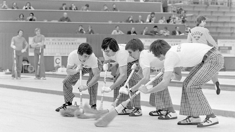 So sah Curling in den frühen Siebzigern aus. Hier das legendäre Attinger-Team an der WM 1974 in Bern