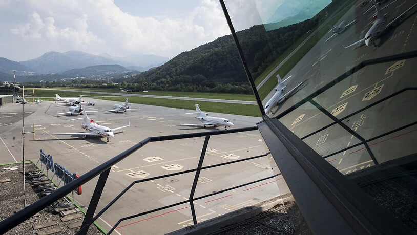 Über die Zukunft des Flughafens Lugano-Agno entscheidet das Stimmvolk wegen der Coronakrise zu einem späteren Zeitpunkt.