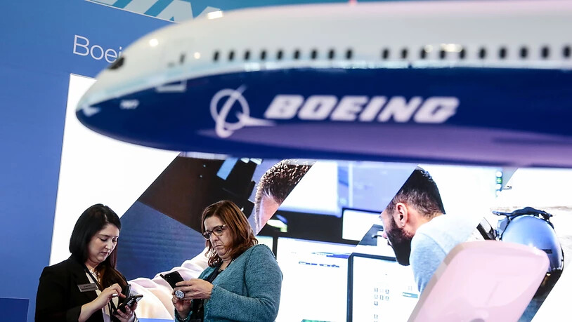 Der amerikanische Boeing-Konzern setzt weitere Produktionslinien wegen der Coronavirus-Pandemie aus. (Symbolbild)