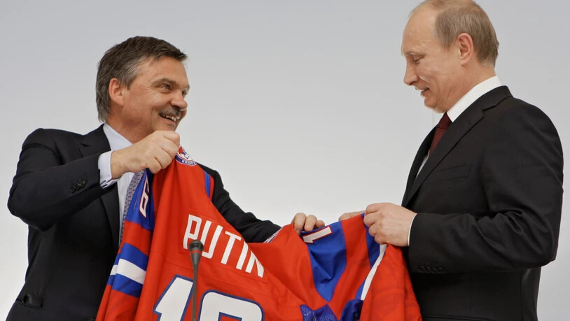 Mit den Russen verstand sich René Fasel immer gut - hier 2011 mit dem damaligen russischen Premierminister Wladimir Putin