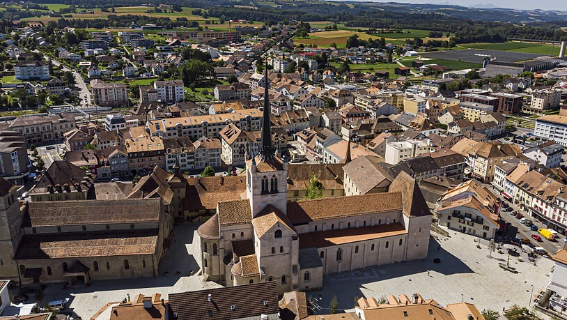 Die Abtei von Payerne ist eine der bedeutendsten Kirchenbauten der romanischen Epoche in der Schweiz.