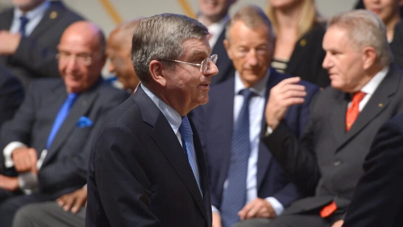 2013 bewarb sich Denis Oswald (hinten recht) um das IOC-Präsidium, unterlag aber dem Deutschen Thomas Bach