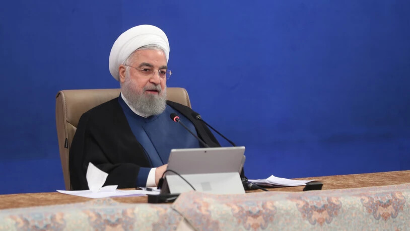HANDOUT - Hassan Ruhani, Präsident des Iran, leitet eine Kabinettssitzung. Foto: -/Iranian Presidency/dpa - ATTENTION: editorial use only and only if the credit mentioned above is referenced in full