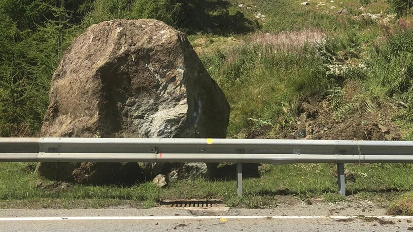 Am Dienstag ist in Sils im Engadin ein Felsbrocken niedergegangen.
