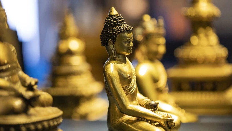 Einer von über 50 Buddhas in der Ausstellung "Erleuchtet - Die Wege der Buddhas" im Museum der Kulturen Basel.
