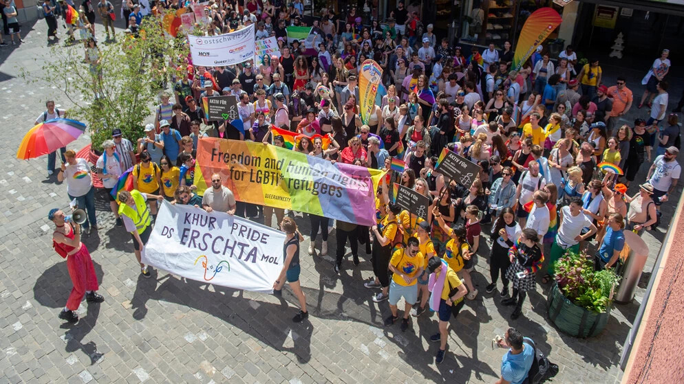 Zum ersten Mal sichtbar: Im Juni 2022 hat in Chur die erste Pride-Parade stattgefunden. Und zum ersten Mal präsentierten sich Queers stolz und offen der Bevölkerung.