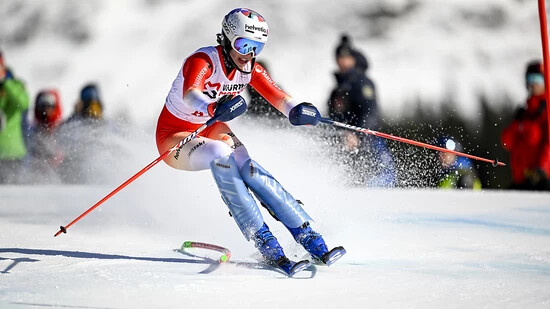 Michelle Gisin steht zum zweiten Mal in diesem Winter auf dem Weltcup-Podest