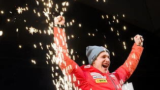 Marco Odermatt wird in Wengen als zweifacher Abfahrt-Sieger gefeiert