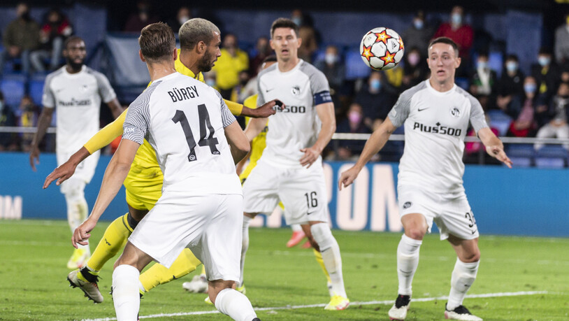Villarreals Étienne Capoue erzielt das entscheidende 1:0 - er trifft in der ersten Halbzeit nach einem Corner
