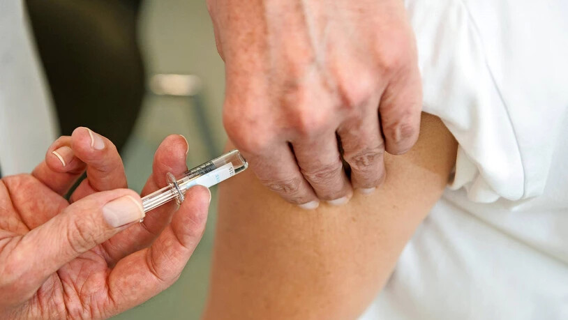 Impfung Impfstoff Spritze