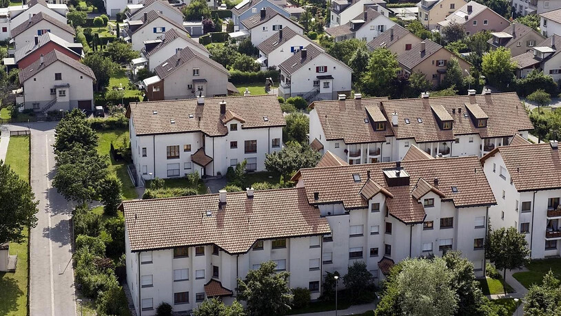 Mehr als die Hälfte der Bündner und Glarner wohnen in Einfamilienhäusern.