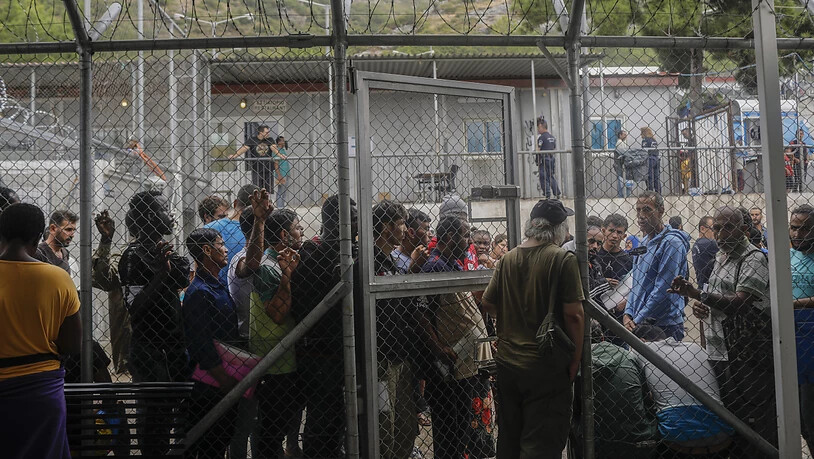 In dem für 650 Menschen ausgelegten Migrantenlager auf der griechischen Insel Samos sind derzeit mehr als 5700 Personen untergebracht. (Archivbild)