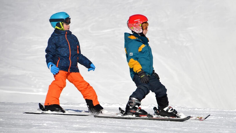 In Graubünden kommen viele Kindergärtler in den Genuss einer Schneesportwoche.