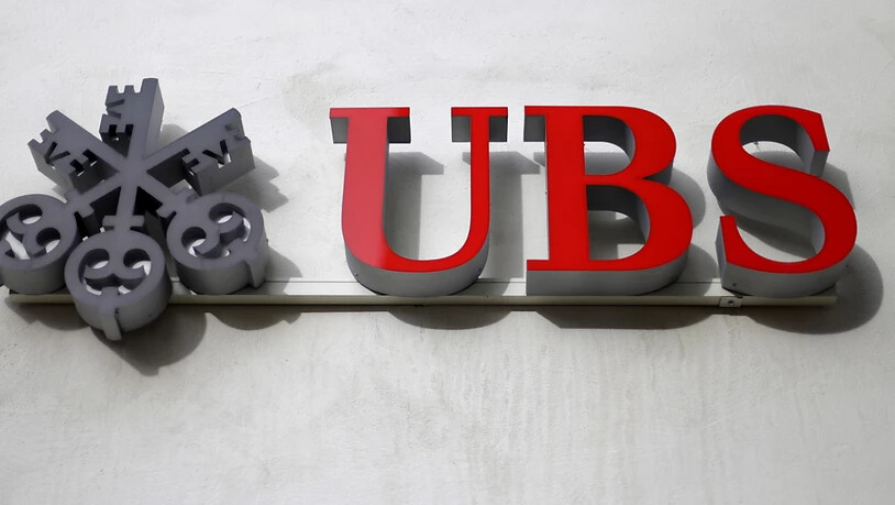 Die UBS hat im ersten Quartal von vielen Transaktionen ihrer Kunden profitiert. Deshalb ist der Gewinn deutlich höher als im Vergleichsquartal des Vorjahres ausgefallen. (Archivbild)