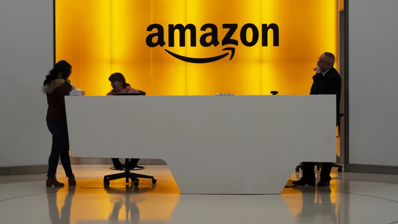 Der US-Konzern Amazon hat im 1. Quartal 2020 beim Umsatz kräftig zugelegt. Der Gewinn schrumpfte dagegen. (Archivbild)
