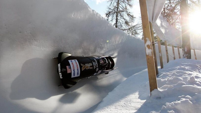 Mit viel Gefühl und Können im Eiskanal: Steven Holcomb auf dem Olympia Bobrun in St. Moritz