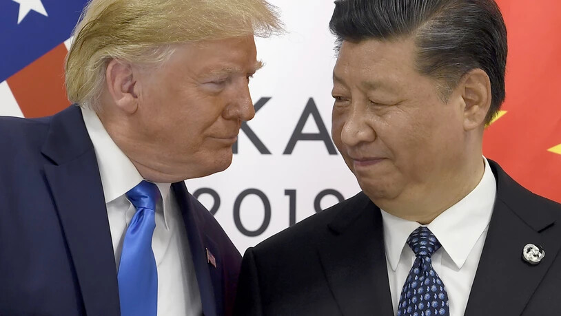 US-Präsident Donald Trump (links) will keine Sanktionen gegen den chinesischen Präsidenten Xi Jinping im Zusammenhang mit den Protesten In Hongkong ergreifen. (Archivbild)