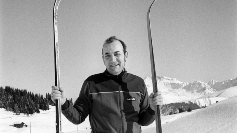 Der Schach-Grossmeister Viktor Kortschnoi mit Langlaufskiern in der Schweiz, um 1978. Kortschnoi emigrierte 1976 von der UdSSR in die Schweiz. Dort erhielt er 1991 im aargauischen Wohlen das Schweizer Bürgerrecht