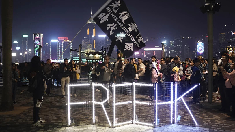 Vor genau einem Jahr haben die Proteste in Hongkong gegen das Anziehen der Daumenschrauben von China begonnen - für den heutigen Dienstag sind am Jahrestag erneut Protestaktionen geplant. (Archivbild)
