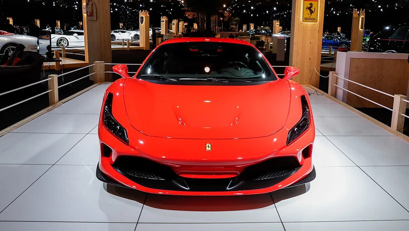 Auch der Sportwagenbauer Ferrari spürt die Corona-Krise. Im zweiten Quartal 2020 verkauften die Italiener fast nur noch halb so viele Fahrzeuge wie vor einem Jahr.(Archivbild)