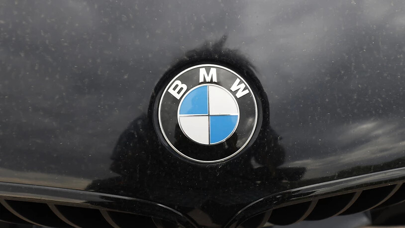 Der Autokonzern BMW ist im zweiten Quartal wegen der Corona-Pandemie in die roten Zahlen gefahren. (Archiv)