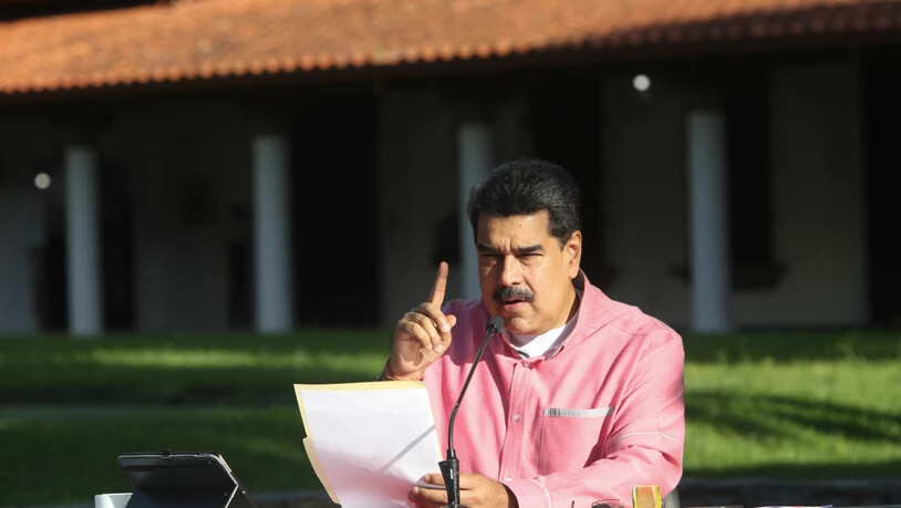 HANDOUT - Nicolas Maduro, Präsident von Venezuela, spricht über die Entwicklung der Corona-Pandemie in Venezuela. Laut Regierungsangaben sind 25 805 Menschen in Venezuela an Covid-19 erkrankt. Foto: Prensa Miraflores/dpa - ACHTUNG: Nur zur redaktionellen…