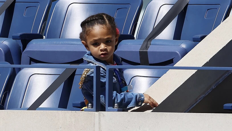 Die dreijährige Tochter Alexis Olympia war auch gegen Sloane Stephens der kleinste und doch der grösste Fan von Mutter Serena Williams