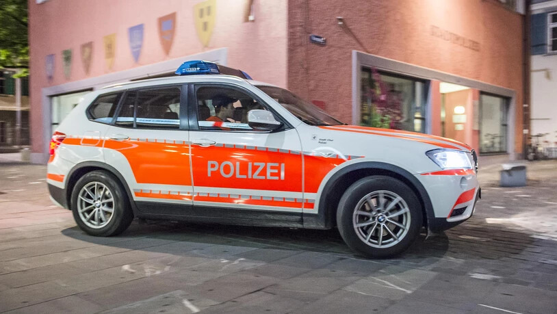Am Donnerstagabend, kurz vor 18 Uhr, stand die Stadtpolizei bei einem Unfall im Kreisel Tittwiesen-/Ringstrasse im Einsatz.
