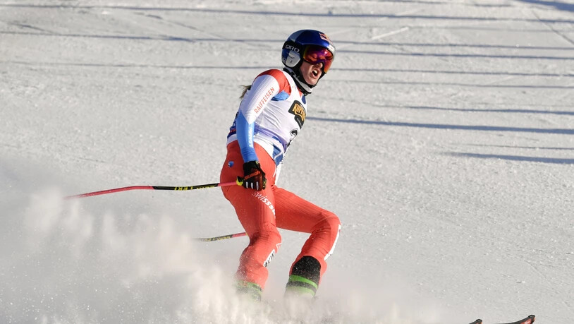 Fanny Smith holt einen weiteren Weltcupsieg und sicherte sich zum dritten Mal die Gesamtwertung der Skicrosser