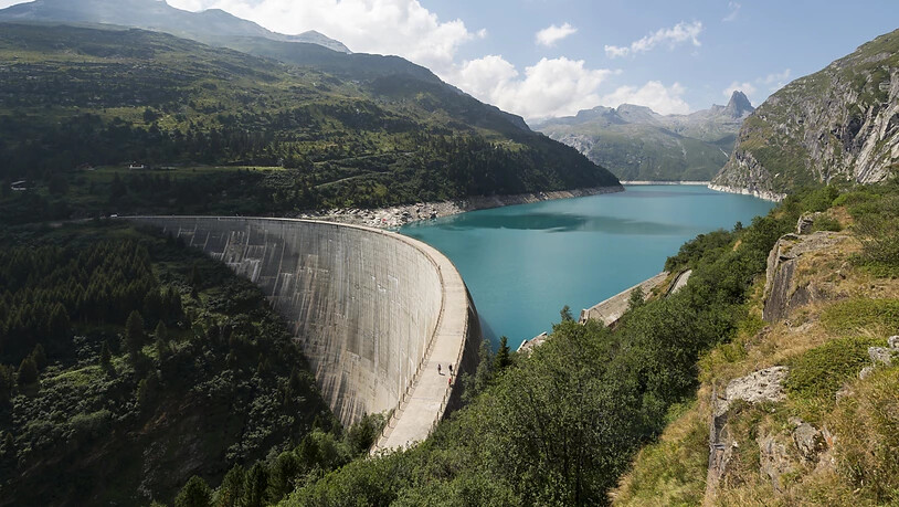 Auch die Wasserkraft gehört zum einheimischen, erneuerbaren und umweltfreundlichen Energiemix, den sich ein Grossteil der Schweizer Bevölkerung laut einer neuen Umfrage wünscht. (Themenbild)