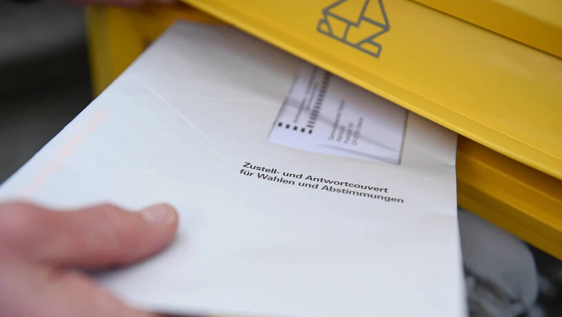 Brieflich abstimmen soll in Graubünden bald portofrei werden, das verlangt zumindest ein SVP-Grossrat.