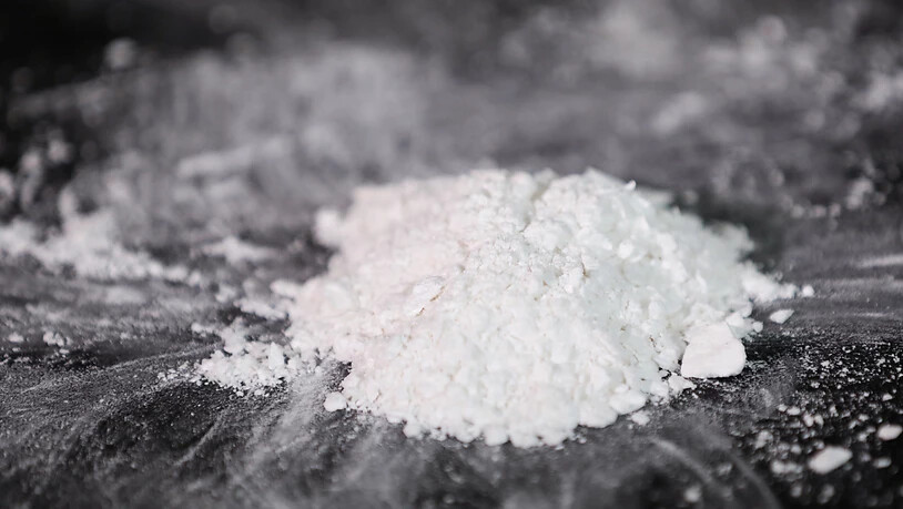Ein Brasilianer und eine Brasilianerin wollten je drei Kilo Kokain von Brasilien nach Zürich schmuggeln. (Symbolbild)