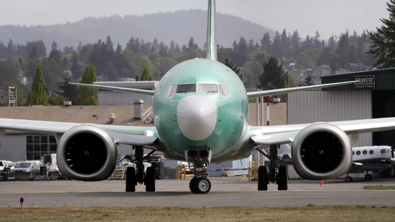 Die hartnäckigen Elektrikprobleme des Krisenjets 737 Max haben Boeings Auslieferungen im vergangenen Monat stark gebremst. Der Flugzeughersteller übergab im April insgesamt nur 17 Flugzeuge an Kunden. (Archivbild)