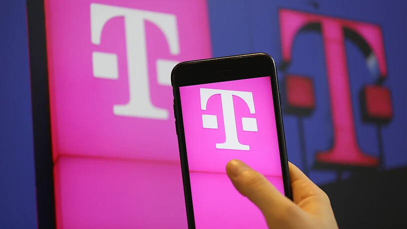 Die Deutsche Telekom blickt dank des Zugpferdes T-Mobile US zuversichtlicher auf das Jahr und rechnet mit einem höheren bereinigten Betriebsergebnis ohne Leasingaufwendungen (EBITDA AL). (Archivbild)