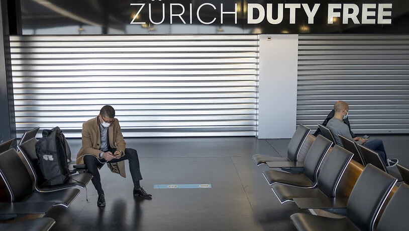 Die Passagierzahlen am Flughafen sind im April des aktuellen Jahre zwar gegenüber April 2020 stark gestiegen, doch das täuscht: Gegenüber April 2019 - also vor der Krise - sind noch immer 88 Prozent weniger Gäste über den Flughafen Zürich gereist. …