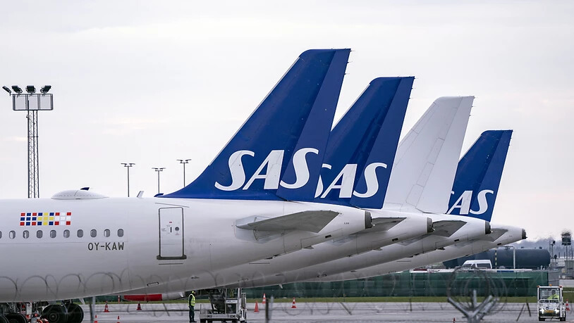 Die skandinavische Fluggesellschaft SAS soll neue Kredithilfen im Volumen von 324 Millionen Franken von seinen staatlichen Hauptaktionären Dänemark und Schweden bekommen. (Archivbild)