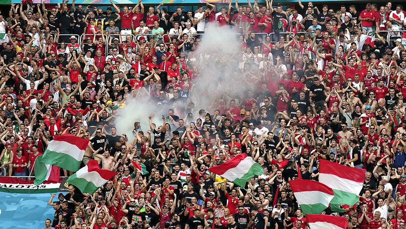 Ungarn bejubelt im vollen Puskas-Stadion das 1:1 gegen Weltmeister Frankreich