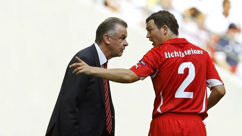 Der ehemalige Nationalcoach Ottmar Hitzfeld und der frühere Captain Stephan Lichtsteiner loben die Schweizer Nationalmannschaft für deren Coup gegen den Weltmeister Frankreich