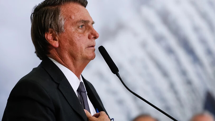 HANDOUT - Auf diesem vom brasilianischen Präsidentenamt zur Verfügung gestellten Bild spricht Jair Bolsonaro, Präsident von Brasilien, während einer offiziellen Veranstaltung. Foto: Alan Santos/Palacio Planalto/dpa - ACHTUNG: Nur zur redaktionellen…