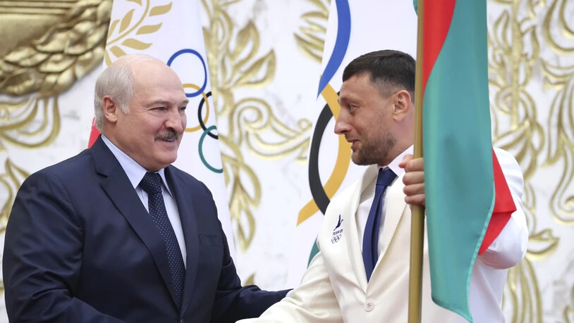 Kristina Timonowskaja fürchtet die Rückkehr nach Belarus, wo Präsident Alexander Lukaschenko (NOK Präsident bis 2020) und Sohn Viktor Lukaschenko (Nachfolger) auch im Sport ein strenges Regime führen