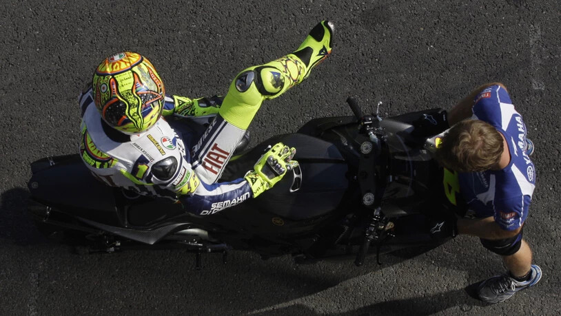 Valentino Rossis verhängnisvoller Unfall im Juli 2010. Das rechte Bein ist gebrochen
