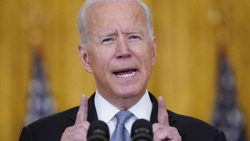 dpatopbilder - Joe Biden, Präsident der USA, spricht im Ostzimmer des Weißen Hauses über die Situation in Afghanistan. Foto: Evan Vucci/AP/dpa