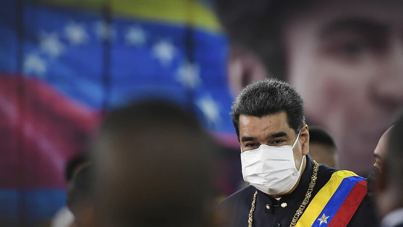 Nicolas Maduro, Präsident von Venezuela, kommt zur Zeremonie anlässlich des Beginns des neuen Gerichtsjahres am Obersten Gerichtshof an. Foto: Matias Delacroix/AP/dpa